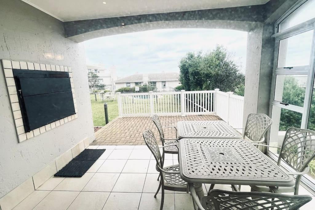 Exquisite Villa At Pinnacle Mossel Bay Exterior foto
